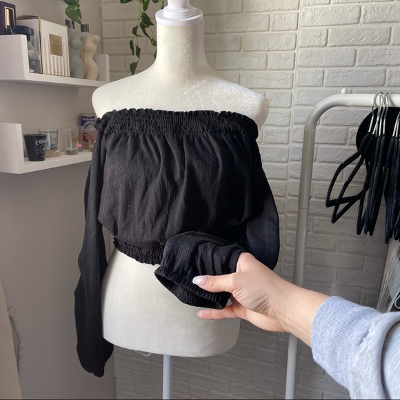 Off shoulder top - Picture 3 of 4